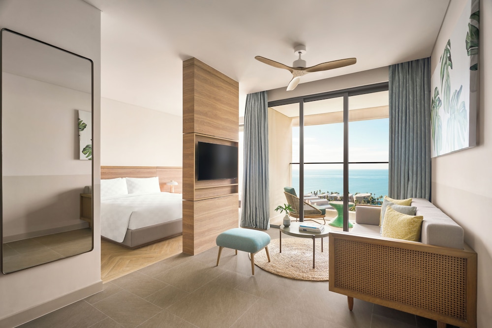 1 Bedroom Deluxe Balcony Residences Ocean View - Photo 3
