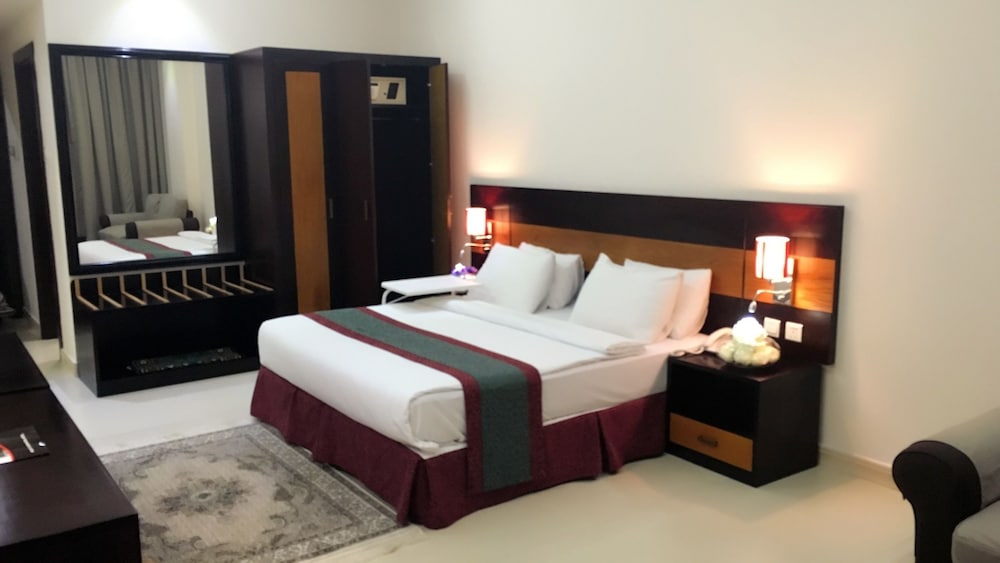 Standard Single Room, 1 Queen Bed photo 2