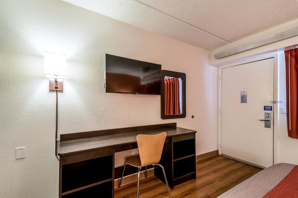 Deluxe Room, 2 Double Beds, Accessible, Non Smoking - Photo 1