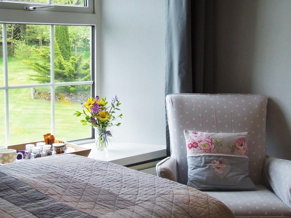 Twin Room, Ensuite photo 2