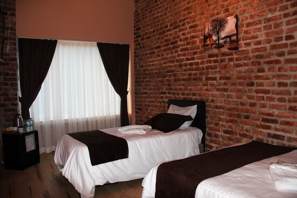 Standard Double or Twin Room photo 2