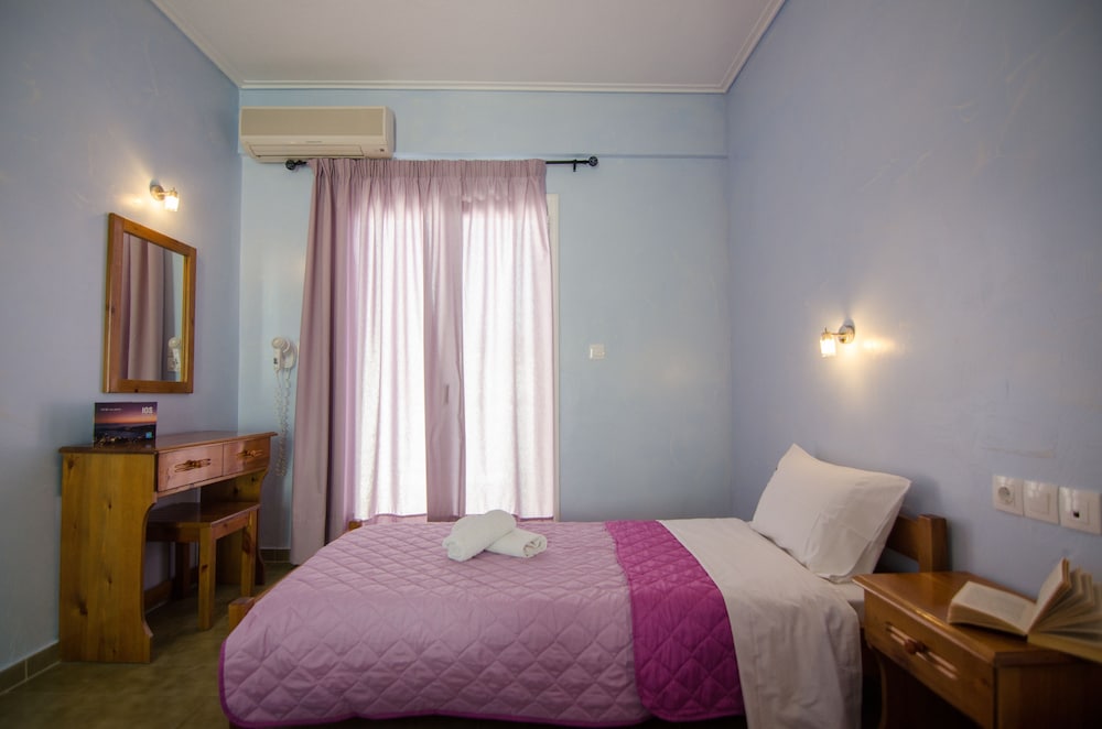 Standard Room, City View photo 3