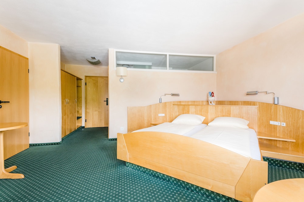 Classic Double Room