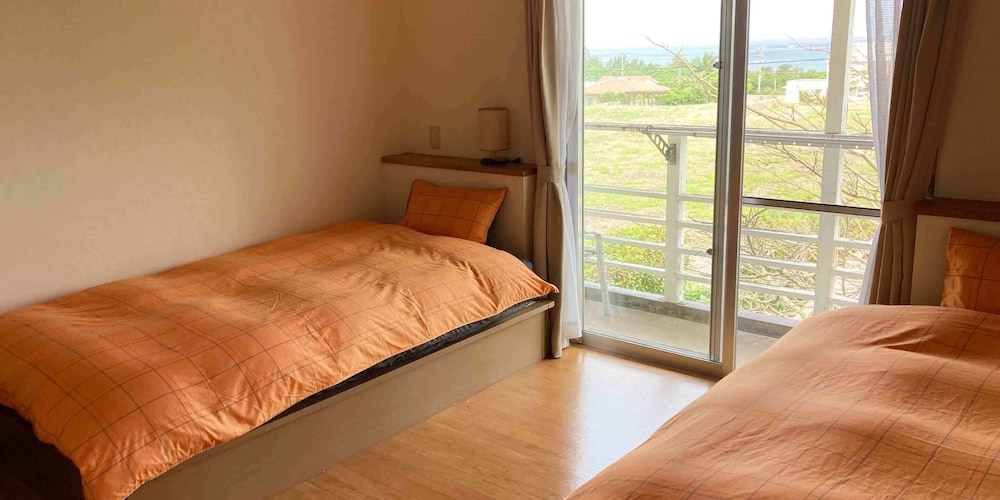 Mountain View Twin Room, Non Smoking (Pets Allowed) photo 2