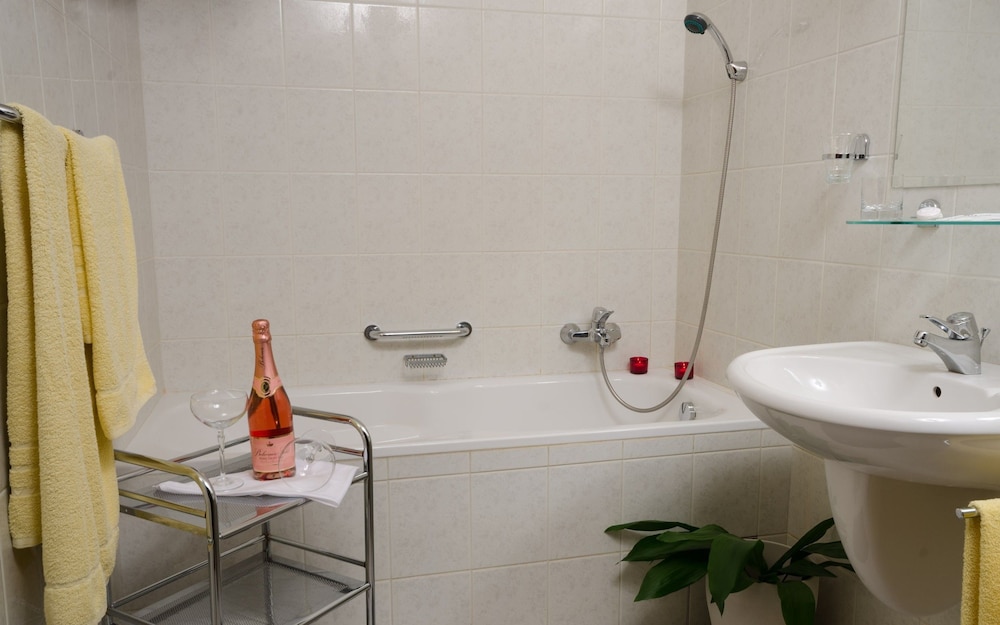 Standard Room, Park View photo 3