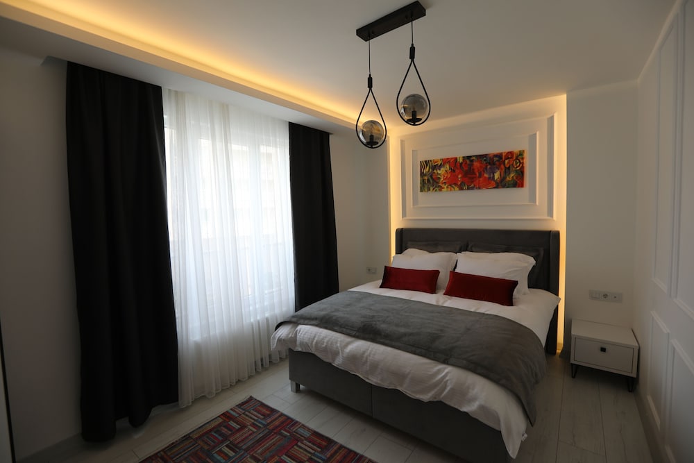 Luxury Suite photo 2