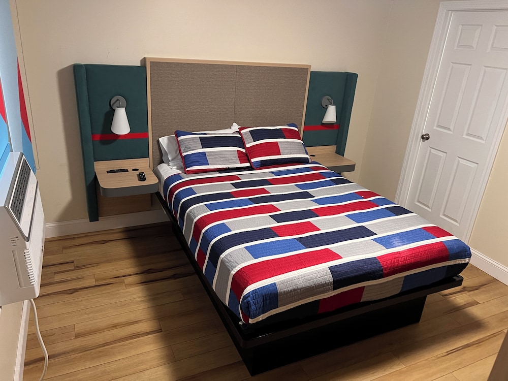 Superior Room, 1 Queen Bed, Non Smoking photo 1