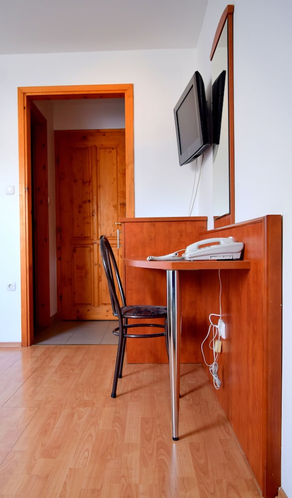 Standard Room photo 2