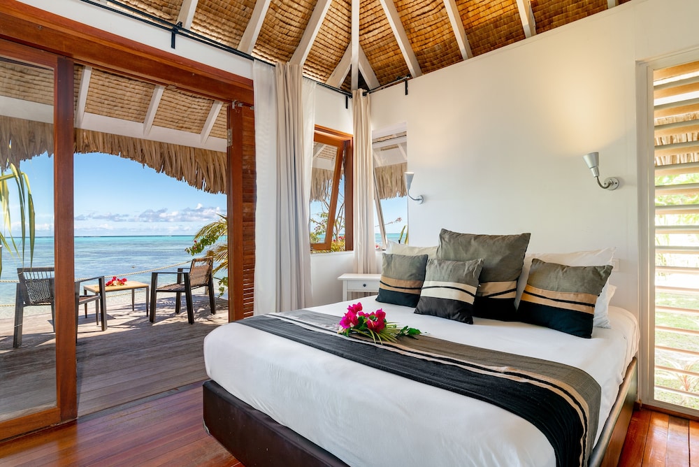 Bungalow Honeymoon photo 1