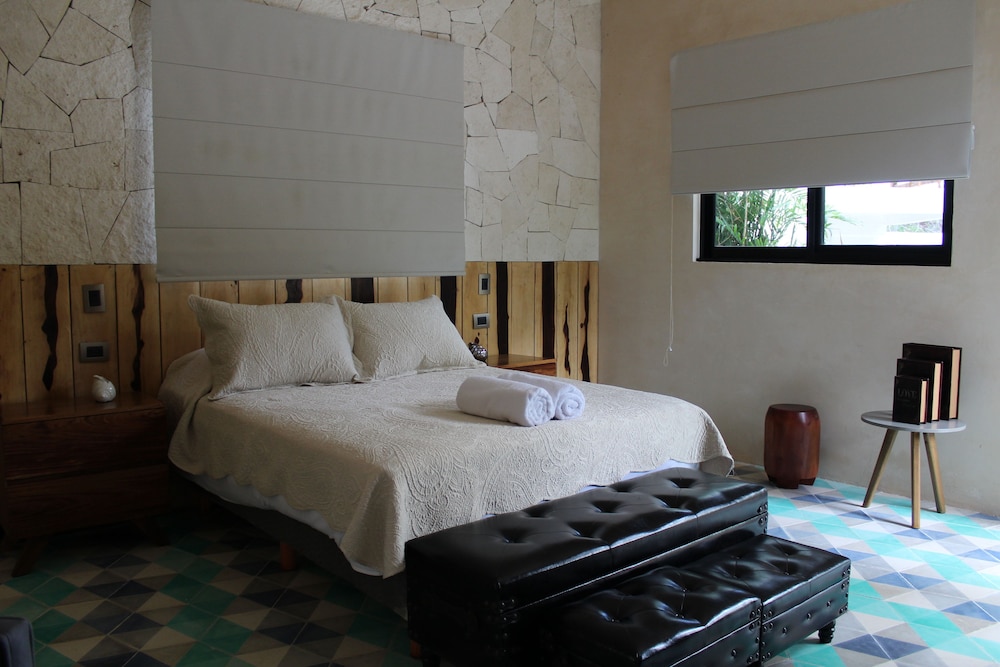 Deluxe Suite, 1 Queen Bed (Jungle Suite)