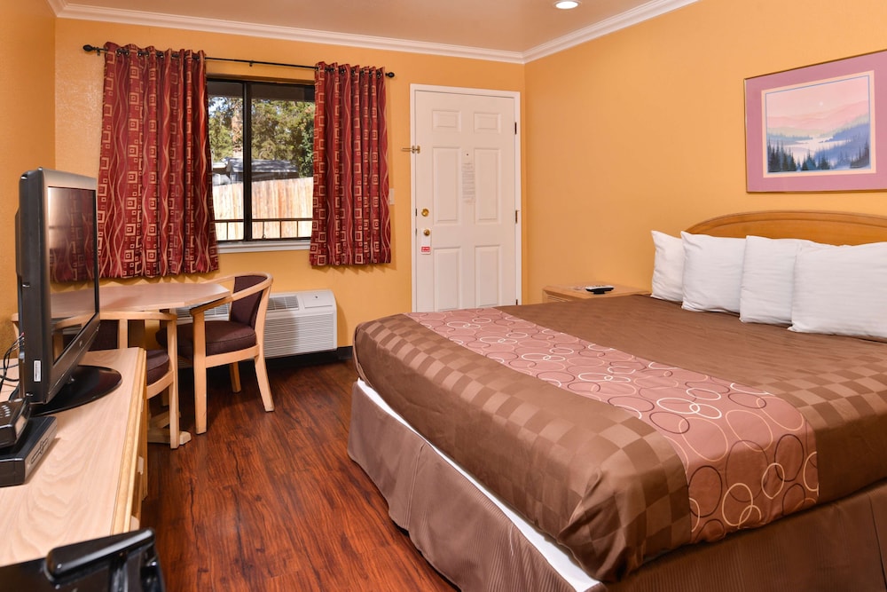 Room, 1 Queen Bed, Non Smoking photo 1
