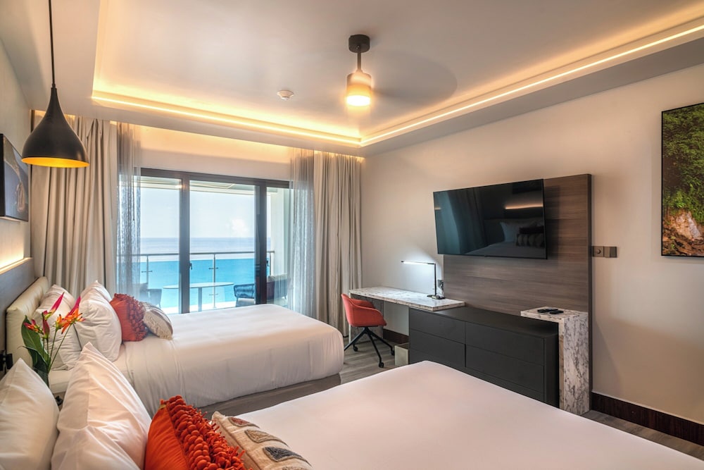 Superior Room, 2 Queen Beds, Ocean View