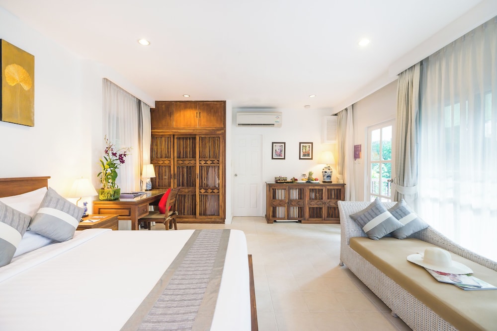 Garden View Grand, King Bed photo 3
