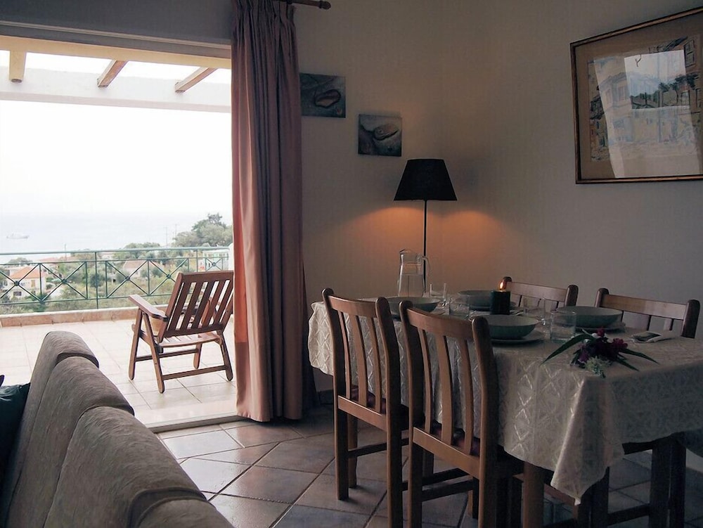 Villa, 4 Bedrooms, Sea View photo 2