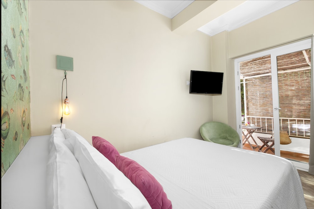 Classic Room, 1 Double Bed, Sea View photo 2