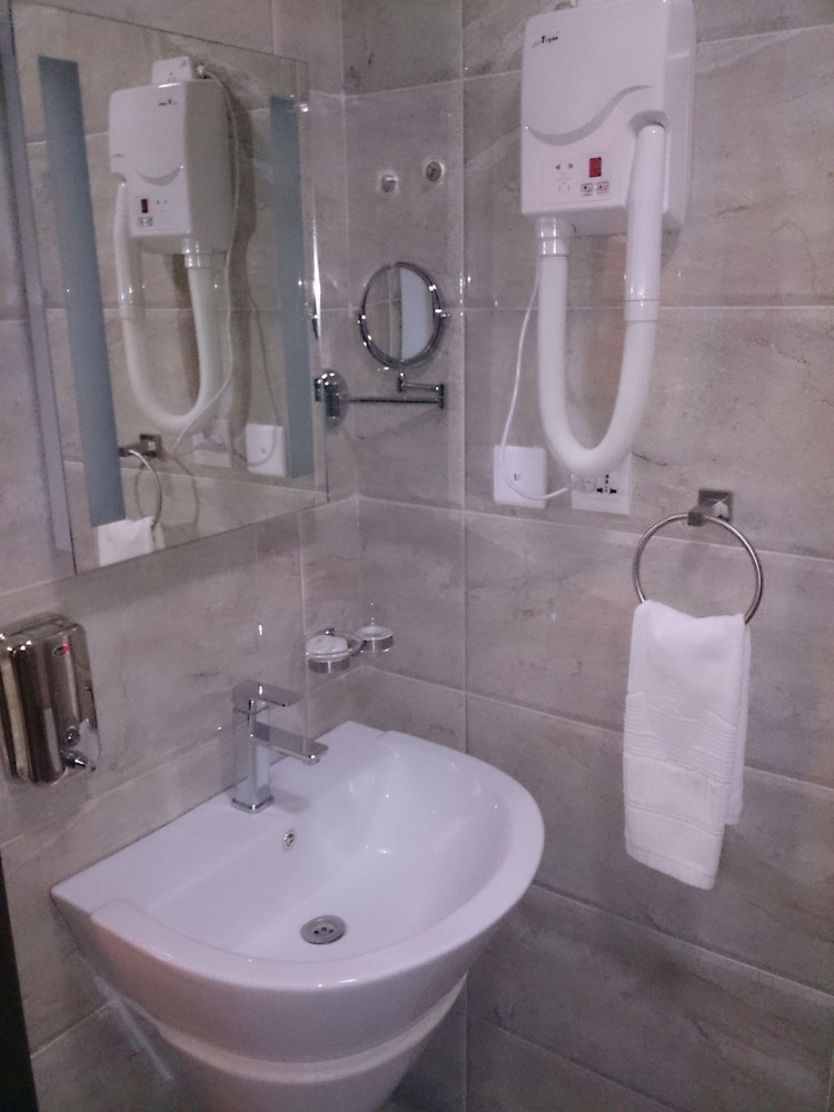 Standard Single Room, City View photo 3