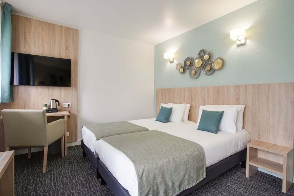 Classic Room, 2 Twin Beds, Bathtub (Twin bed on request) photo 3