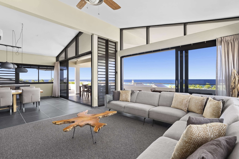 3 King Beds- Ocean View