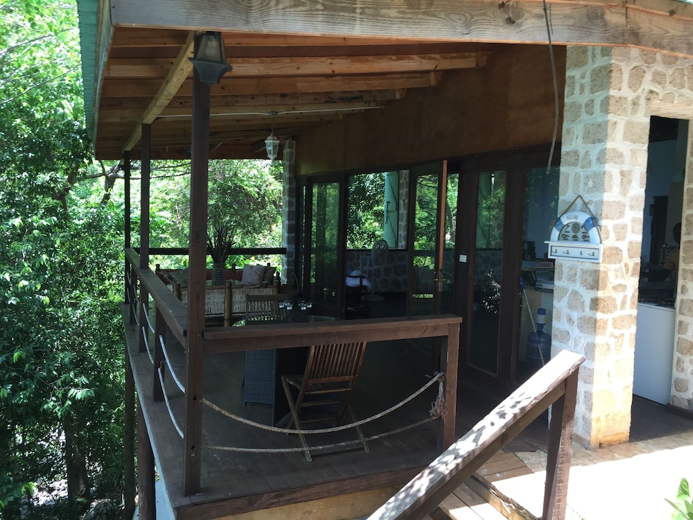 Deluxe Studio (Cambodge) photo 2