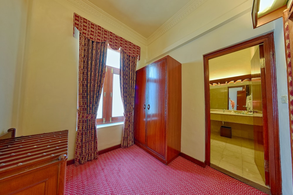 Executive Room photo 2