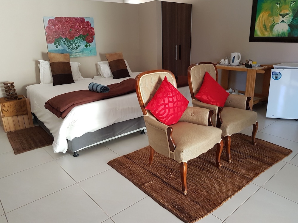 Basic Chalet photo 2
