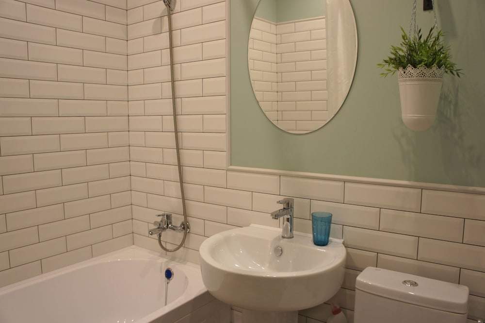 Standard Triple Room, Shared Bathroom photo 3