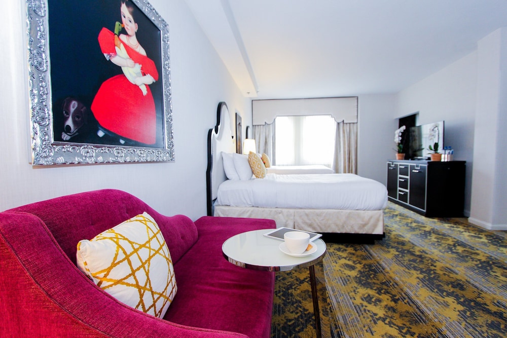 Standard Room, 2 Double Beds - Photo 2