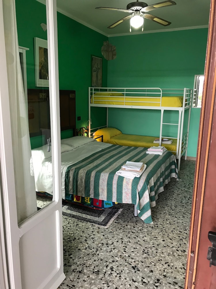 Quadruple Room photo 3