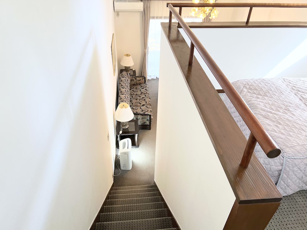 Royal Suite - Photo 11
