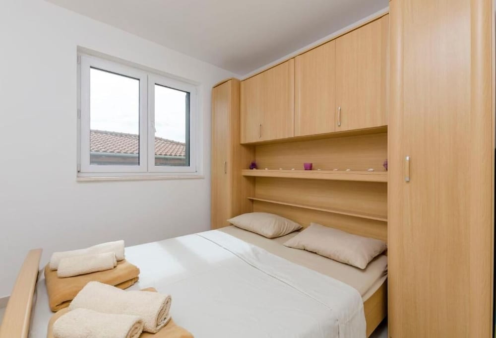 Apartment (A1)