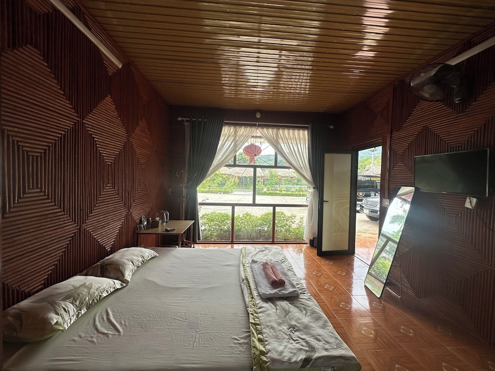 Comfort Bungalow, Courtyard View photo 2