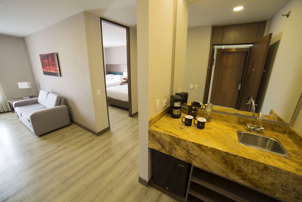Suite, Two Double Beds, Non-Smoking - Photo 3