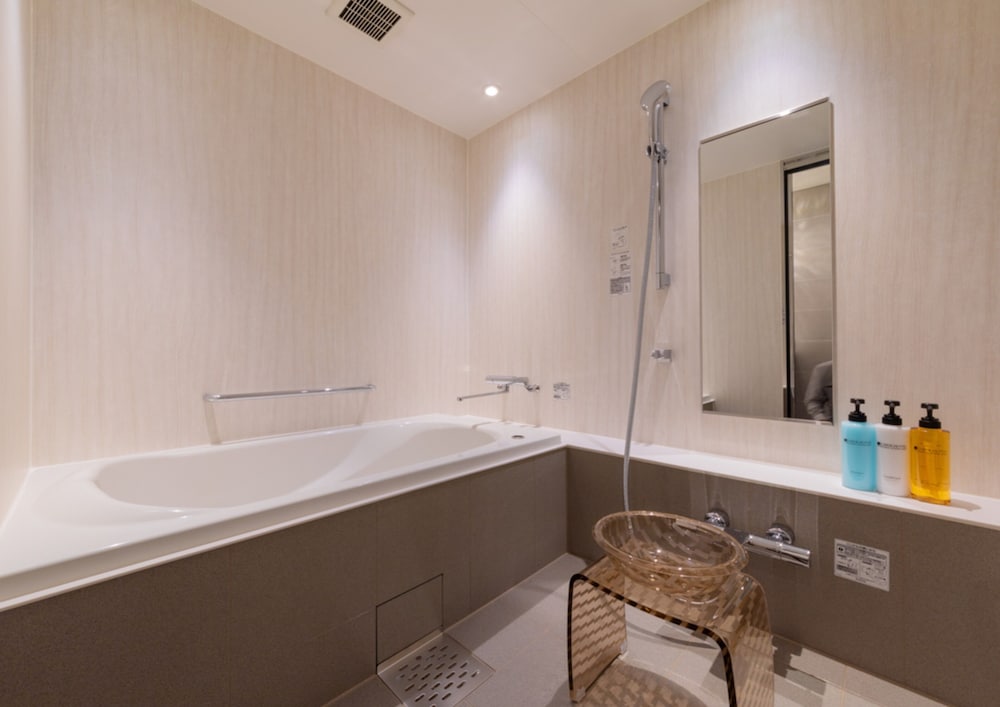 SPACIOUS ROOM [GRAND], Non Smoking (Breakfast Included) - Photo 5