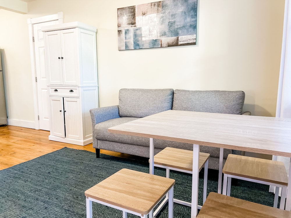Premium Studio Suite, 1 Bedroom, Non Smoking, Garden View photo 2