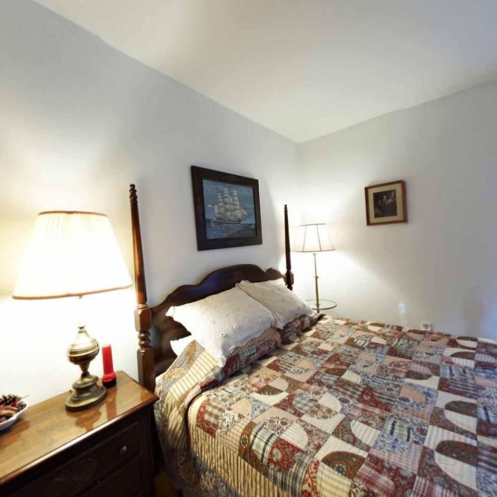 Double Room, Private Bathroom, Garden View photo 2