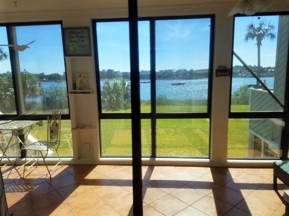Family House, 2 Bedrooms, River View photo 2
