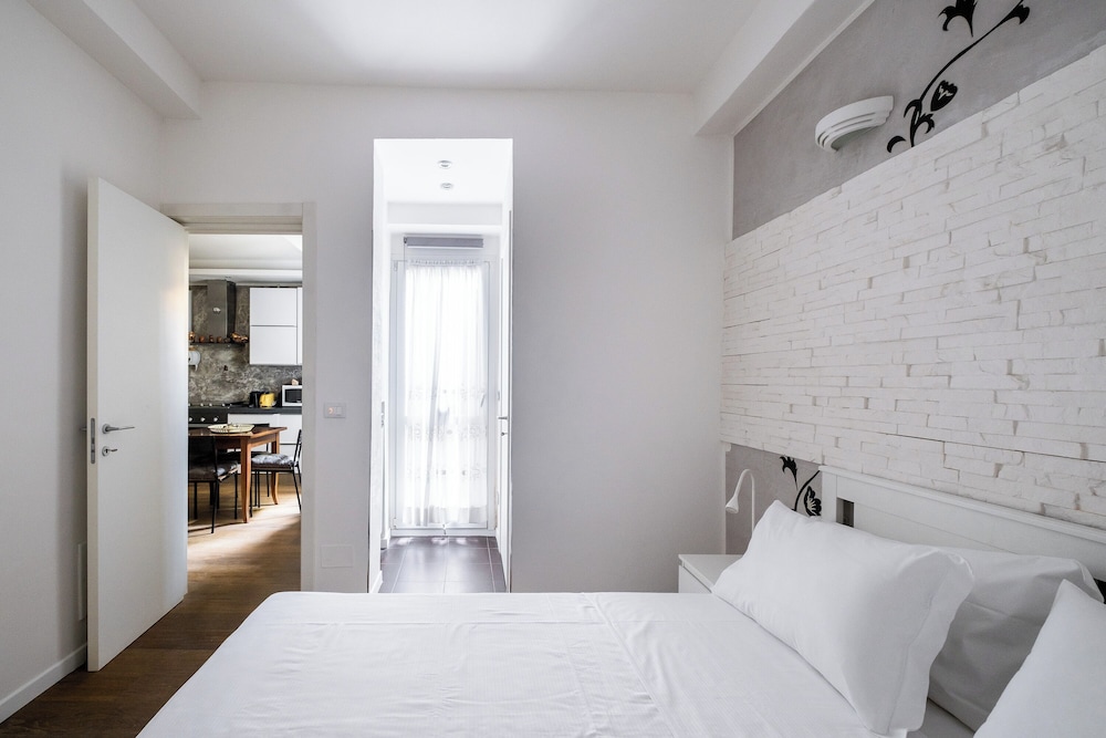 Apartment - Photo 1