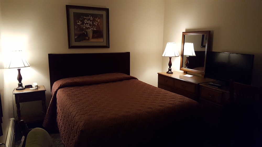 Economy Double Room photo 1