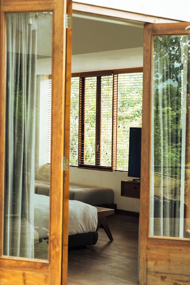 Junior Suite, Balcony photo 3