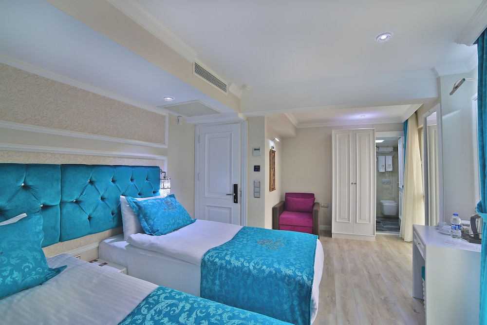 Standard Triple Room photo 3