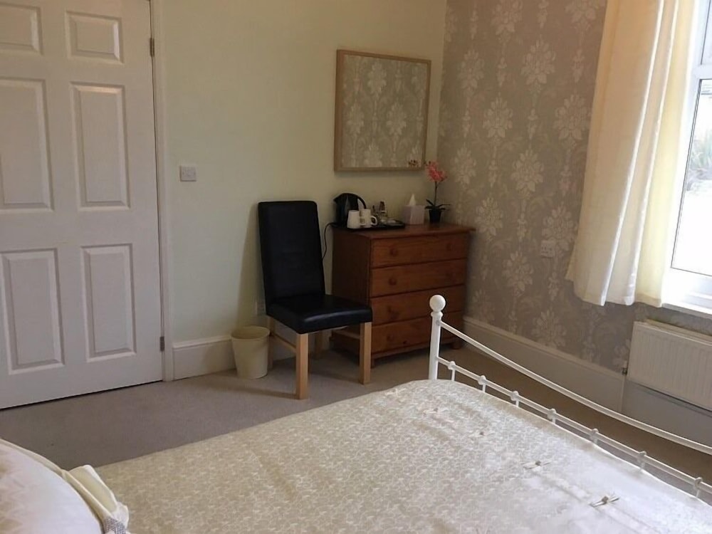 Double Room, Ensuite (Disability Access) photo 2