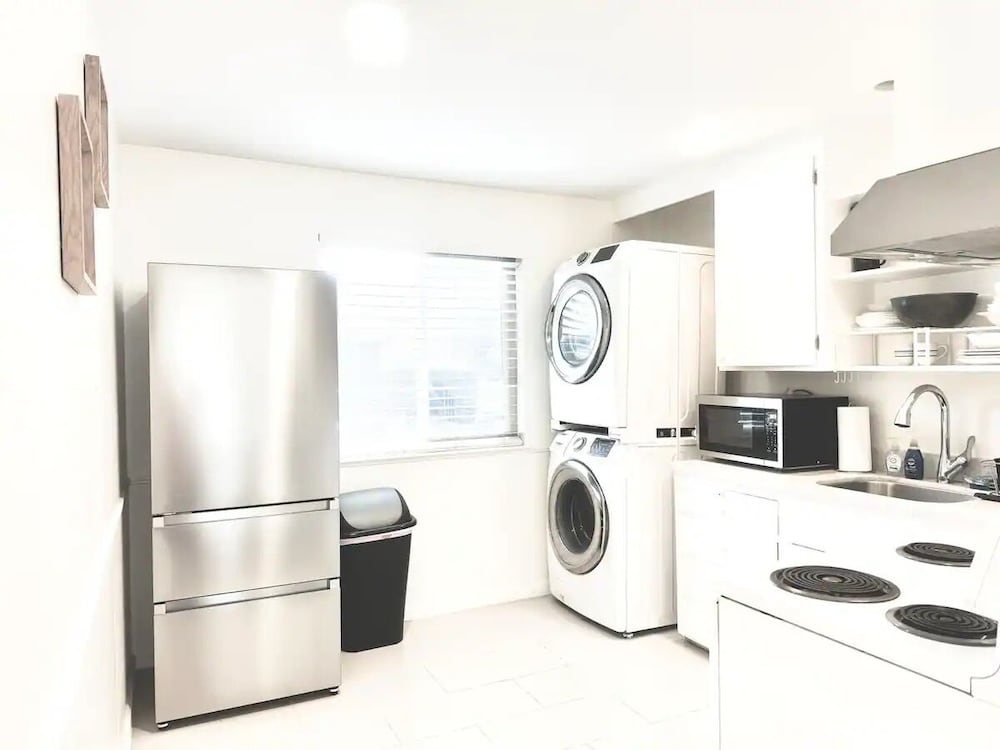 Comfort Apartment, 2 Bedrooms, Patio, Corner photo 3