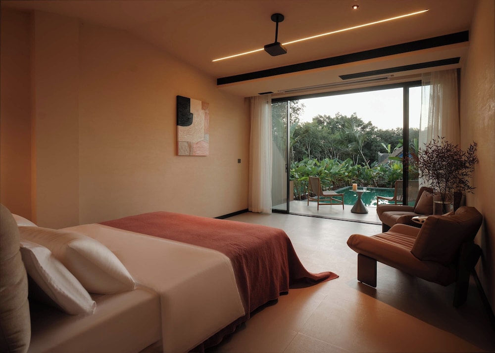 Family Twin Room, Patio, Valley View