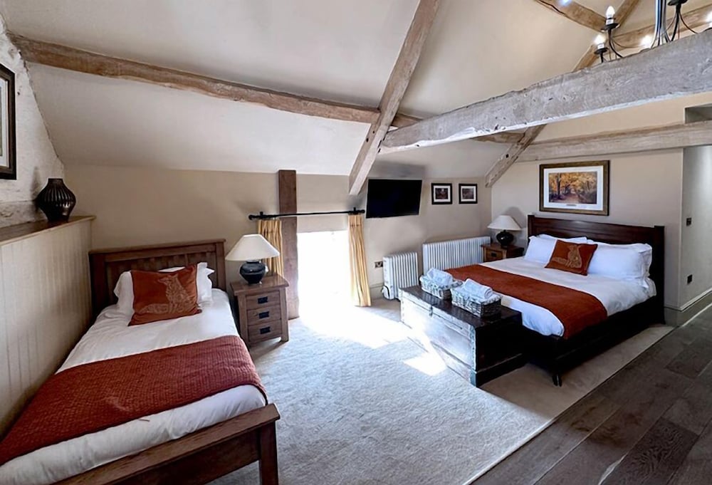 Superior Suite, Ensuite (2 Adults & 3 Children) photo 3