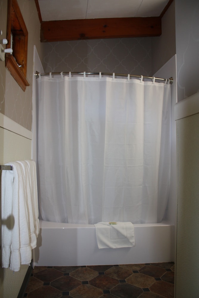 Grimstad photo 1