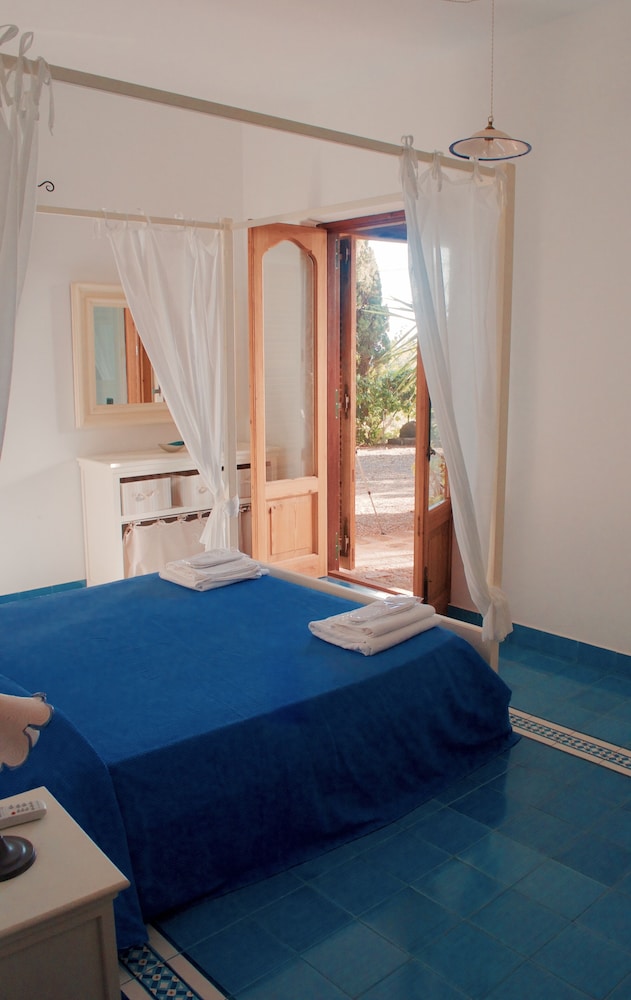 One Bedroom Apartment With Kitchenette For 3