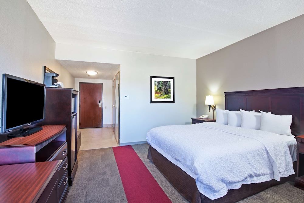 Room, 1 Queen Bed, Accessible, Bathtub - Photo 3