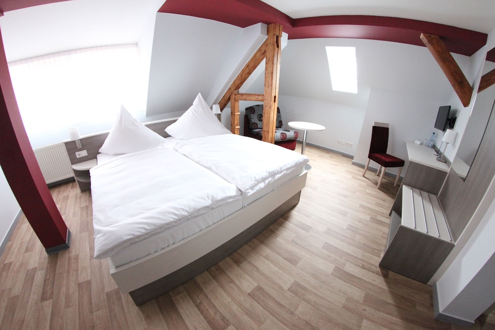 Basic Double Room photo 1