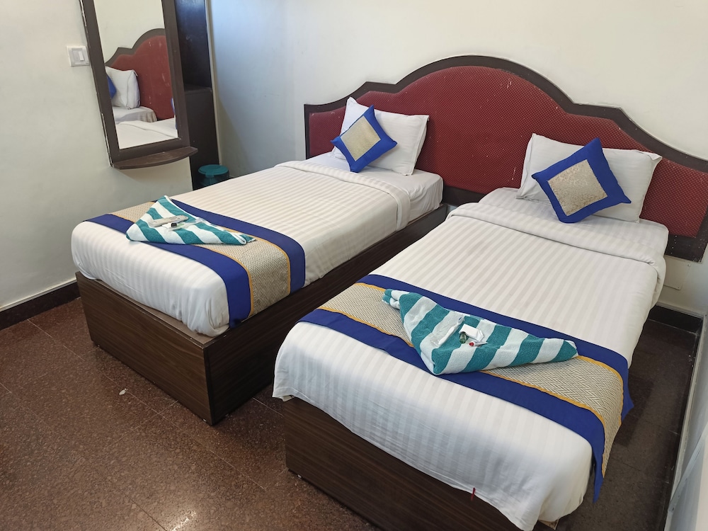 Standard Twin Room - Photo 1