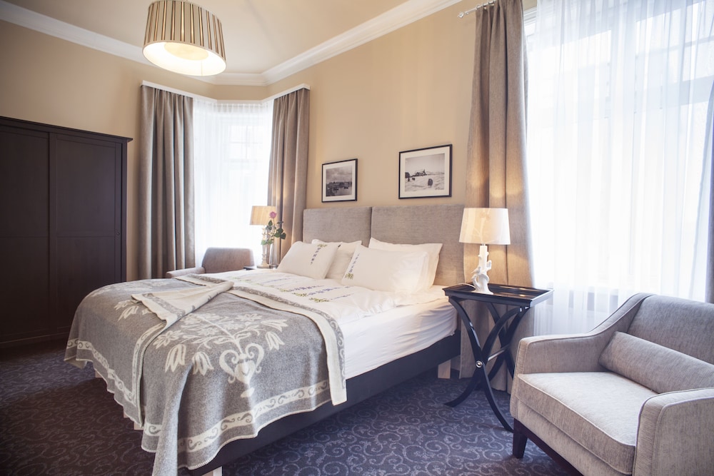 Royal Suite - Photo 1